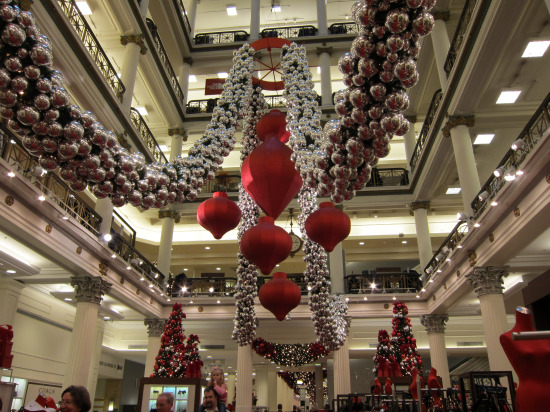 Chicago Macy's xmas display