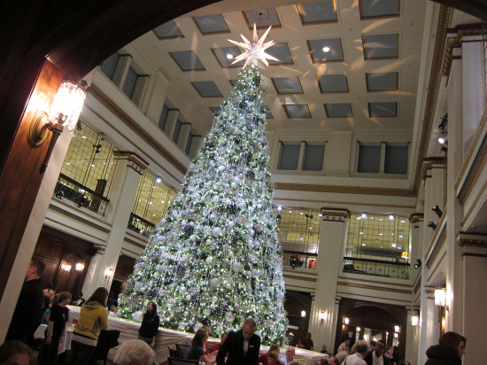 Chicago Walnut room Christmas Tree