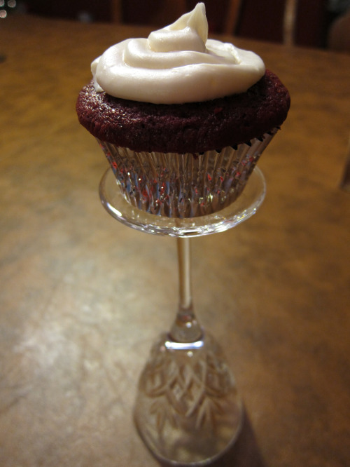Red Velvet cupcake 2